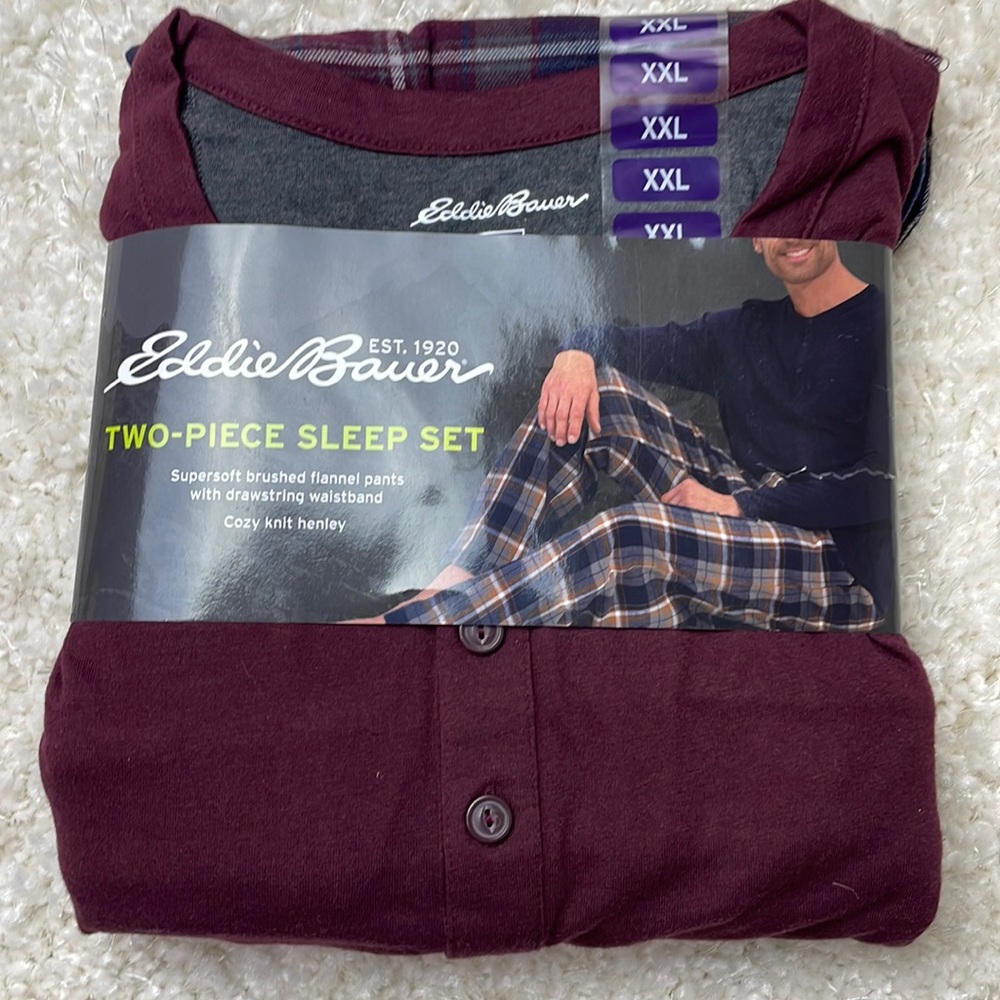 Eddie Bauer two piece sleep set.